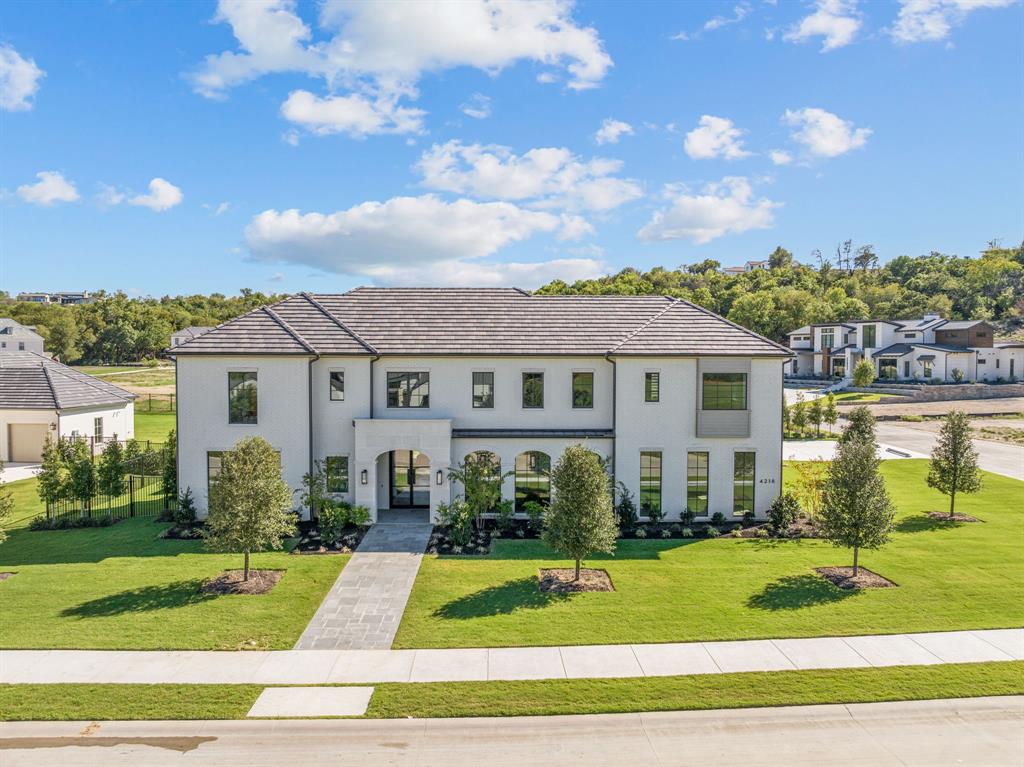 Montrachet - Residential