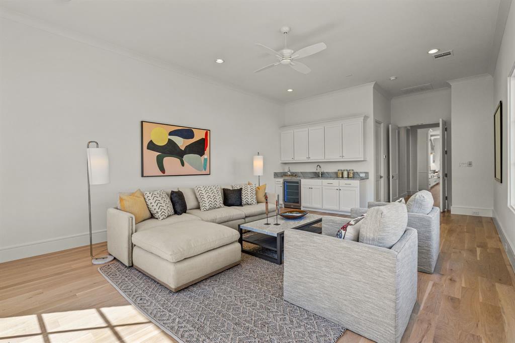 Montrachet - Residential