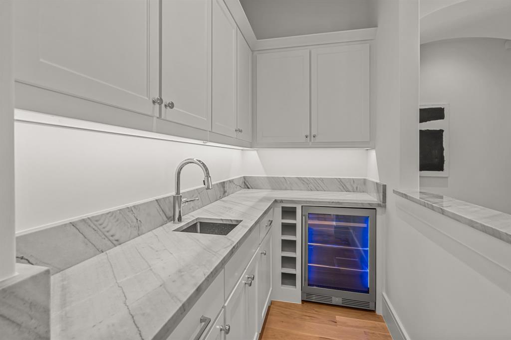 Montrachet - Residential