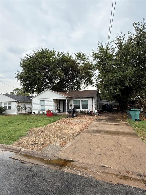 210 W Dexter Street