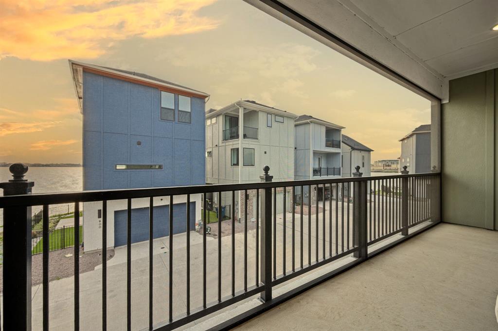 Sapphire Bay - Residential Lease