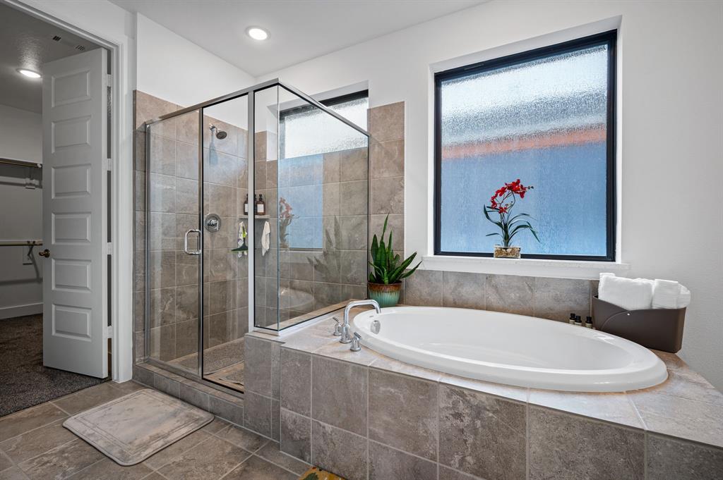 Sapphire Bay - Residential Lease