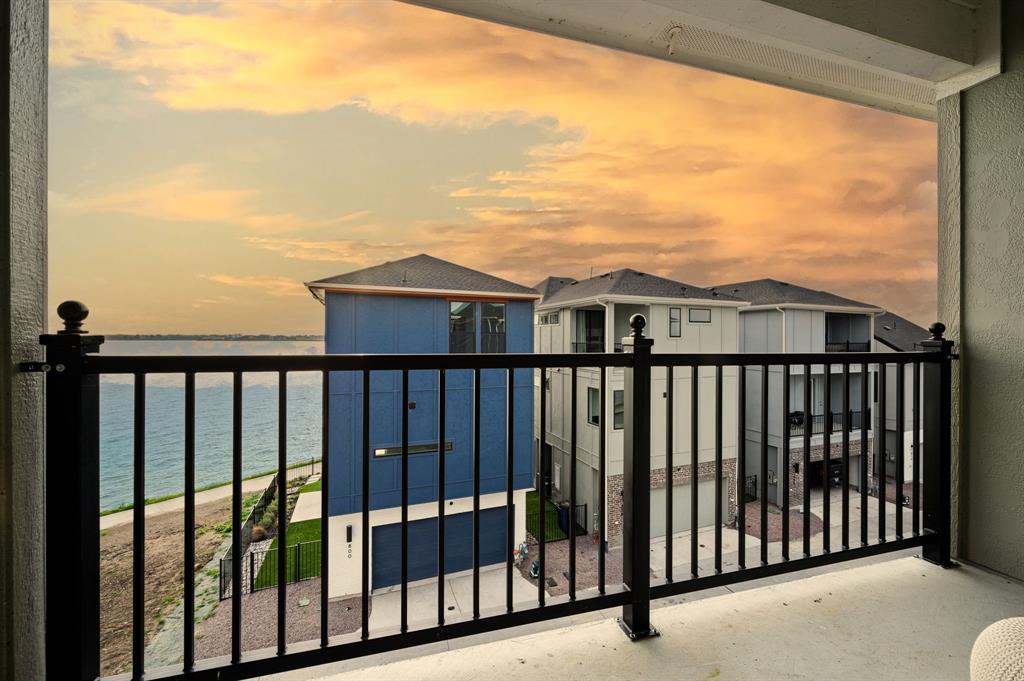 Sapphire Bay - Residential Lease