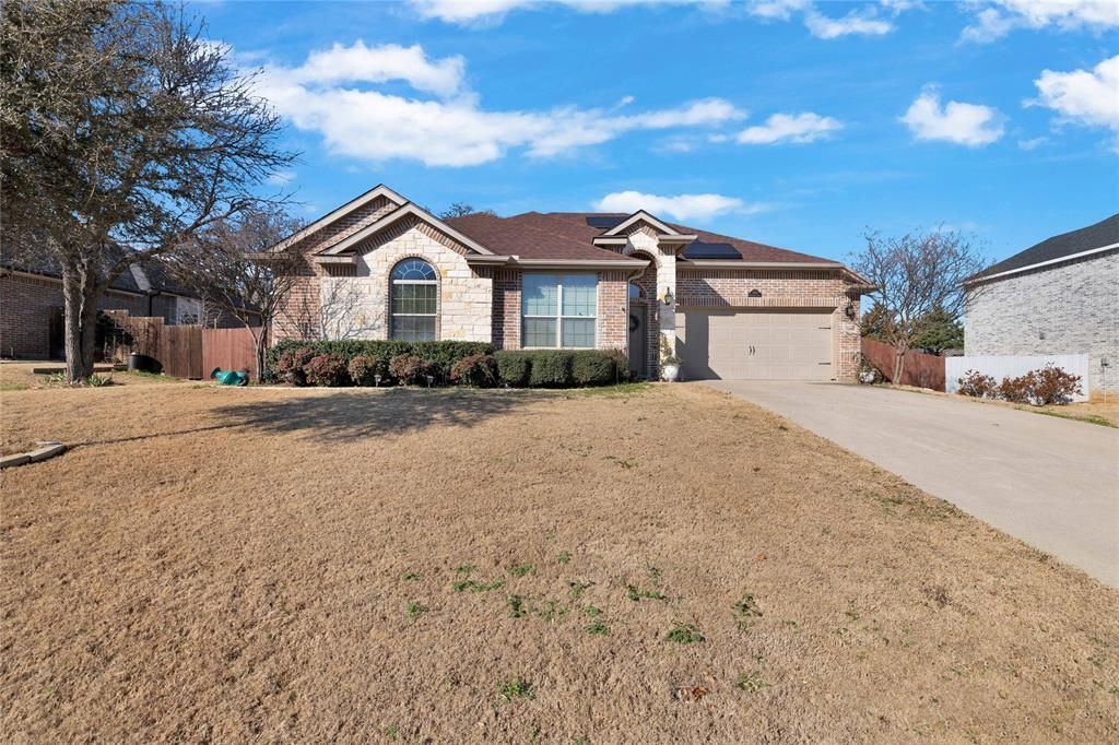 Photo of 7358 Waterwell Trail, Forest Hill, TX 76140 (MLS # 21178229)