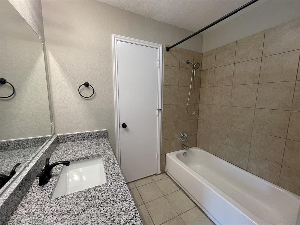 CROWN RIDGE ADDITION - Residential