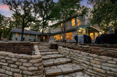 2715 Green Oaks Boulevard Arlington TX 76017