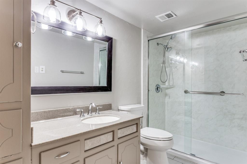 Ridglea Estate Condo - Residential