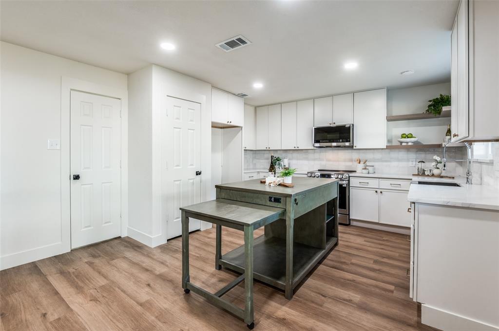 3005 Pacifica Street