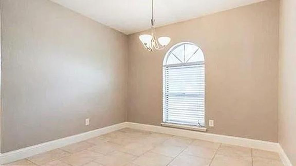 Photo of 1904 Haymeadow, Carrollton, TX 75007 (MLS # 21215527)