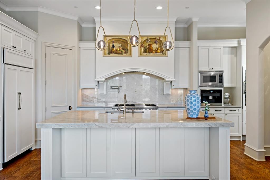 The Lakes On Legacy Drive Ph II - Residential