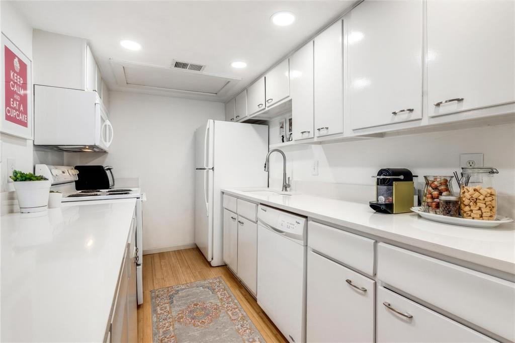 Buena Vista Condo 4044 - Residential