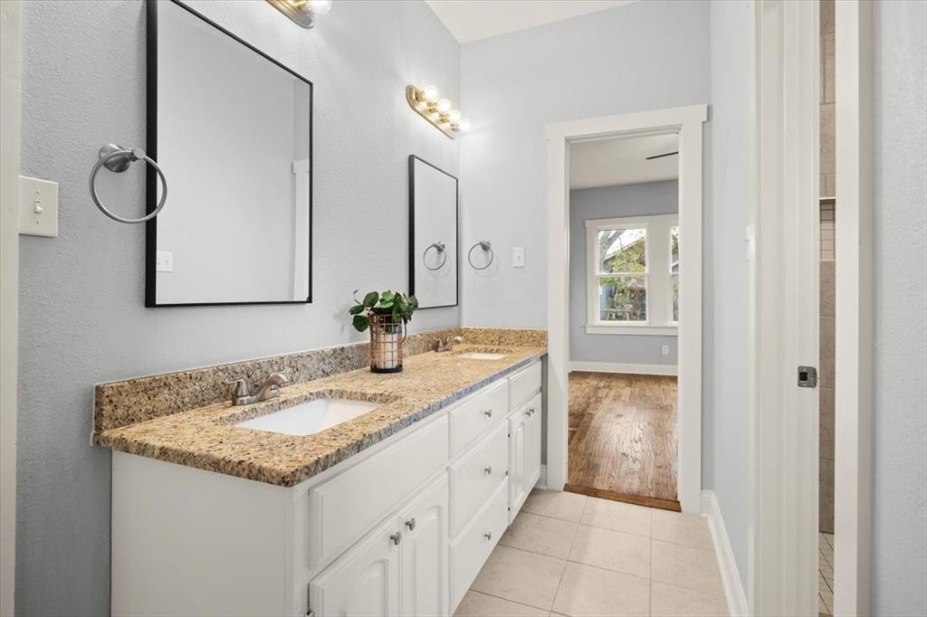 Lawn Place Add - Residential