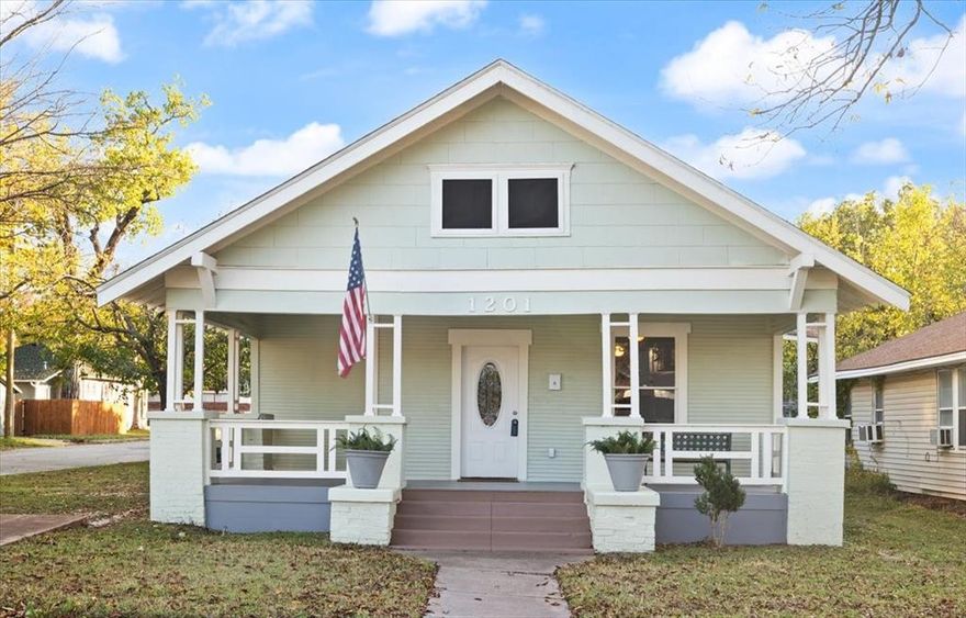 If you have been dreaming of owning a remodeled home in the highly coveted Fairmount Historic District, this is your chance! You will find modern finishes throughout this early 1900's home, including beautiful natural wood flooring. A large, welcoming front porch sets the tone for the bright and open floor plan inside. The kitchen is a true standout, featuring stainless steel appliances, granite countertops, a gas range, and an abundance of cabinet space, plus a spacious walk-in pantry. With a spacious master suite and a second bedroom with an en-suite bath, this home offers comfort and convenience. Every room feels fresh, airy, and is thoughtfully designed. Outside, you'll find a separate guest house, which awaits your master plan with possibilities to include a home office, storage space, creative studio, or a private in-law suite. Amenities of the neighborhood include being close to vibrant Magnolia Avenue, the medical district, TCU, downtown Ft. Worth, plus the Fairmount Community Garden is a short distance away.