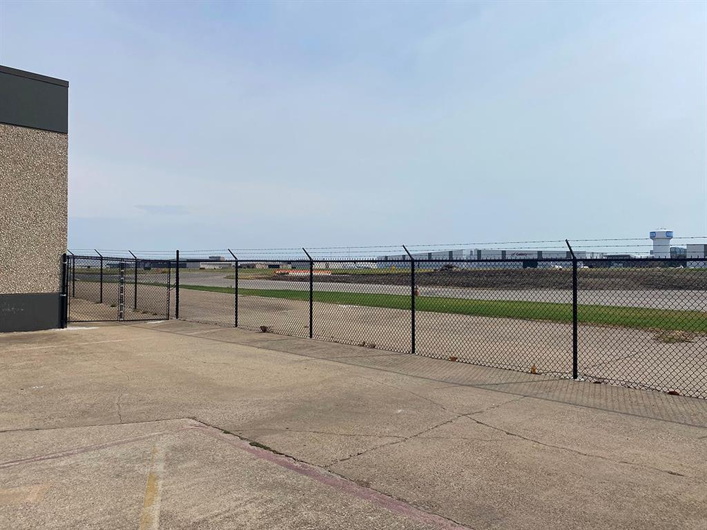 4341 Lindbergh Drive 200J