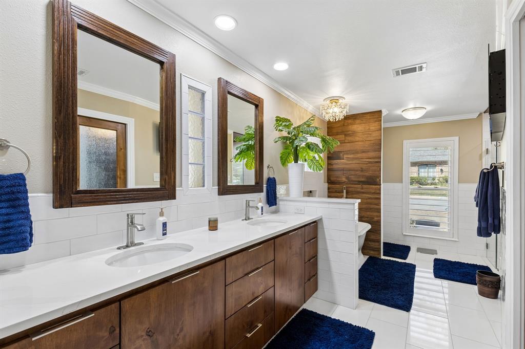 Ridglea Country Club Estate - Residential