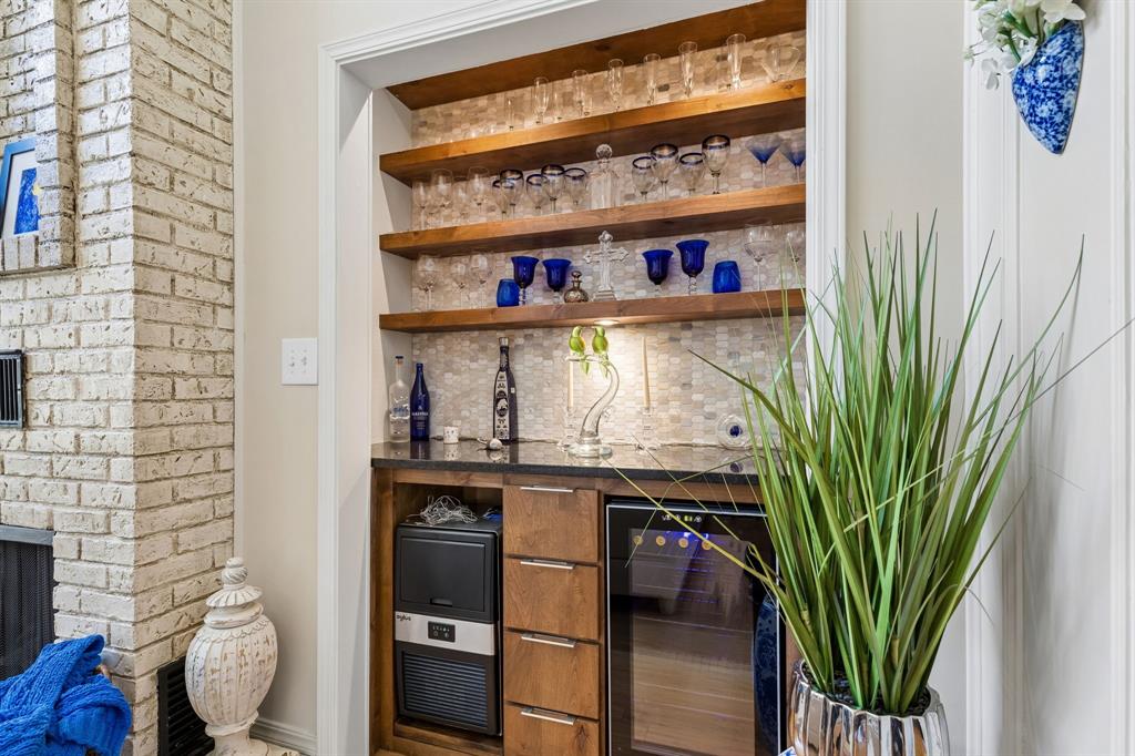 Ridglea Country Club Estate - Residential