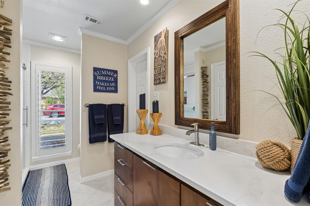 Ridglea Country Club Estate - Residential