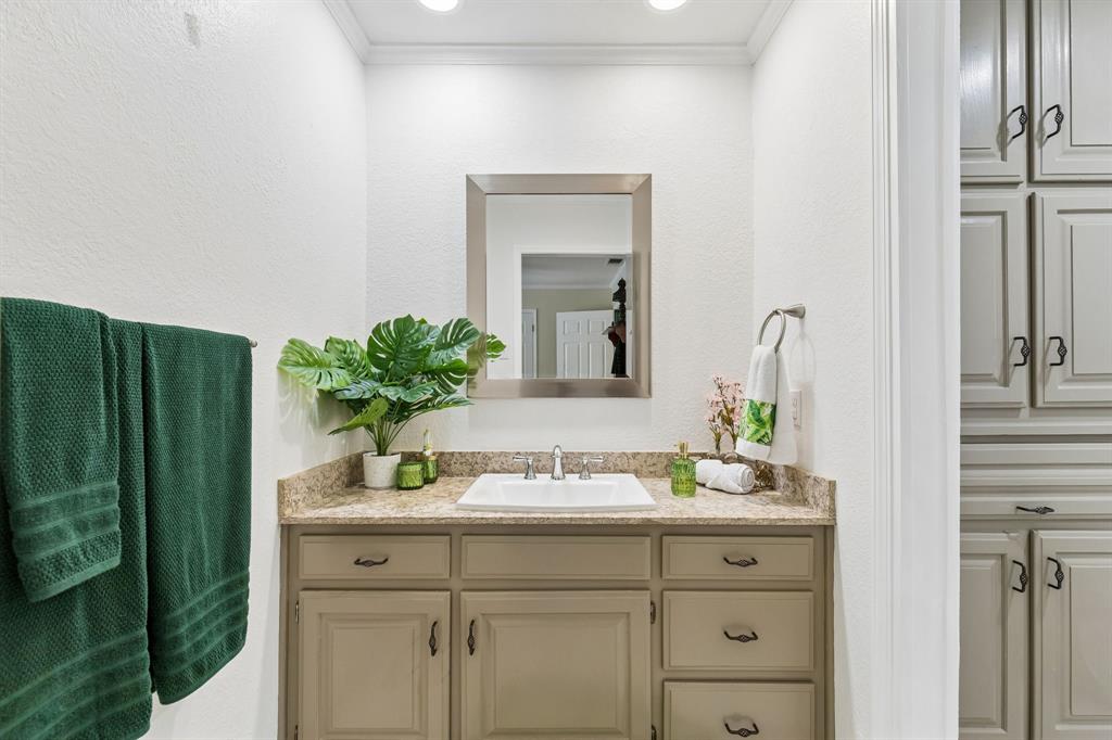 Ridglea Country Club Estate - Residential