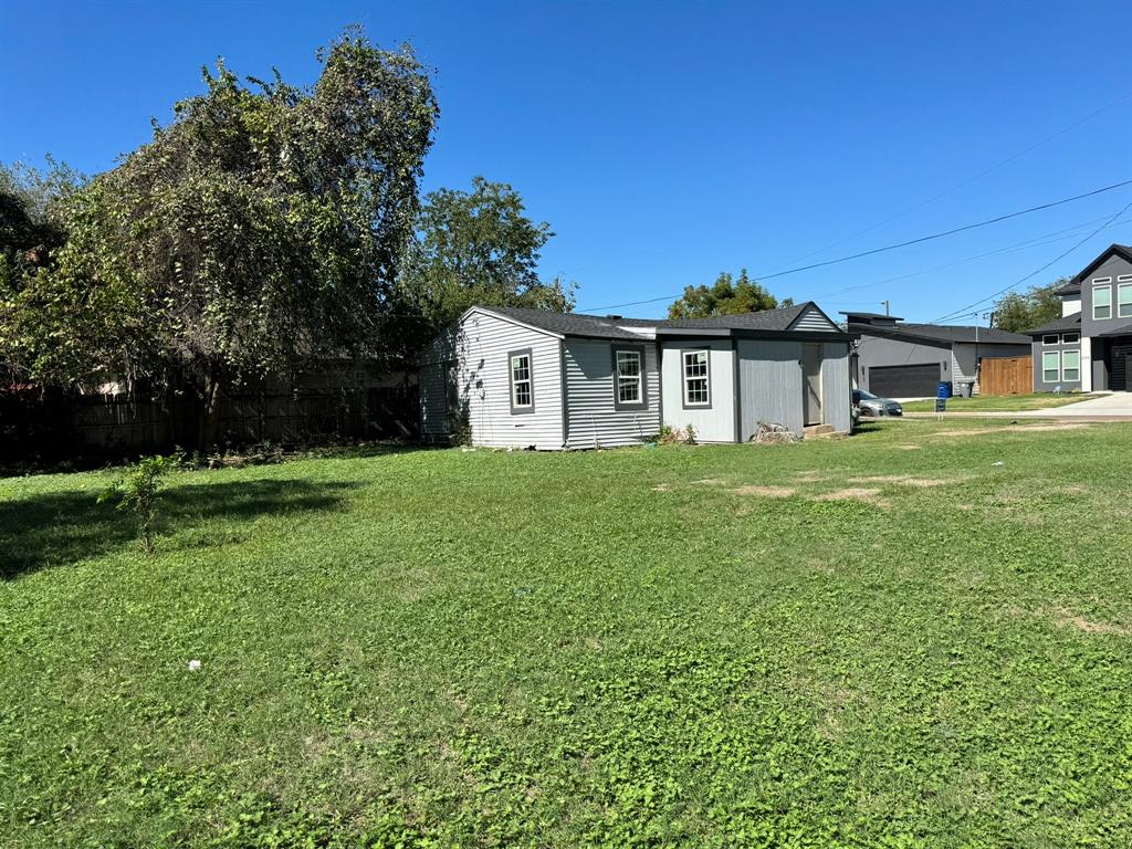 Roosevelt Manor 1st Inst - Residential