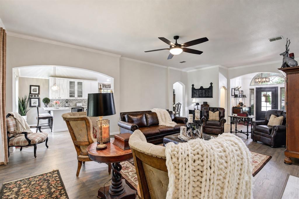1106 Oakhollow Drive