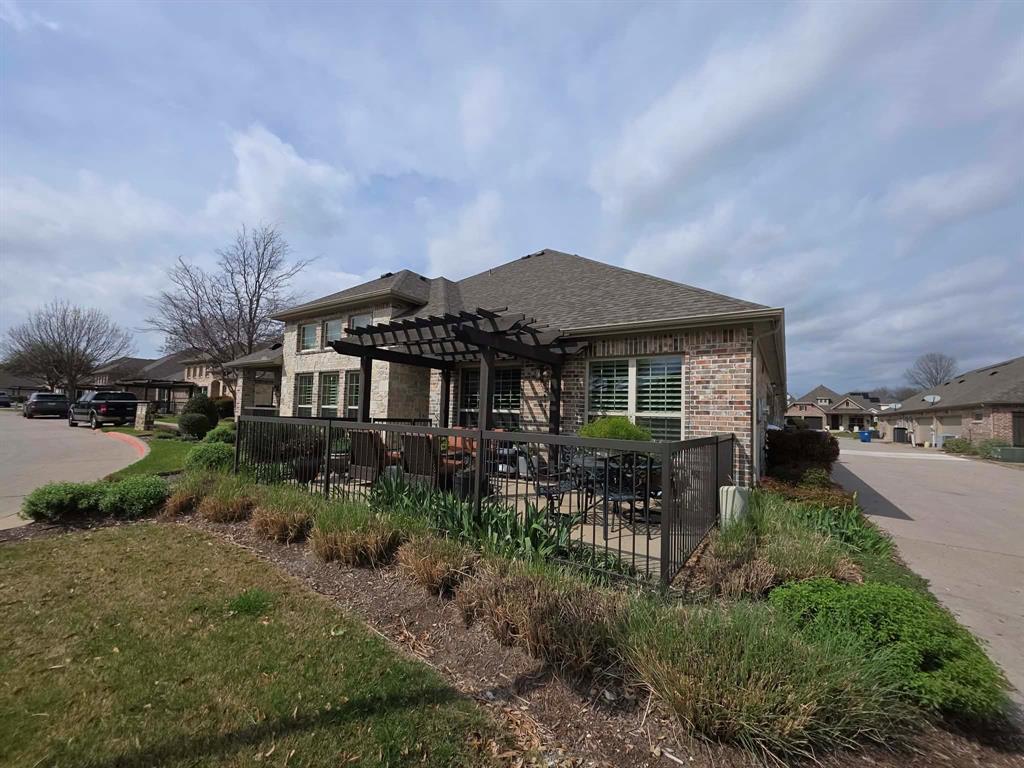 5673 Hummingbird Lane