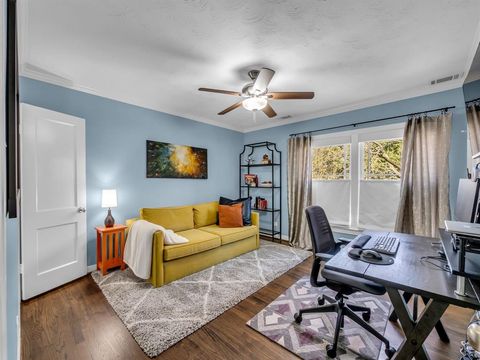 Tiny photo for 3315 Mockingbird Lane, Highland Park, TX 75205 (MLS # 21159653)