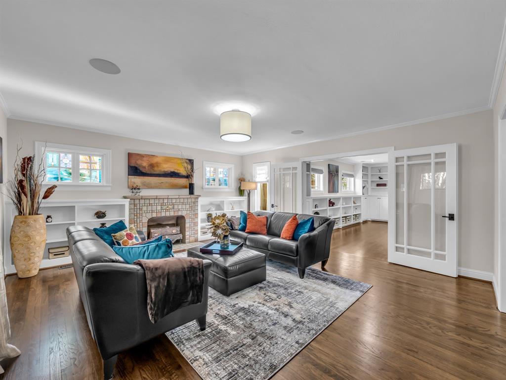 3315 Mockingbird Lane