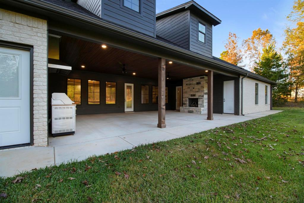 Stone Chimney Cove - Residential