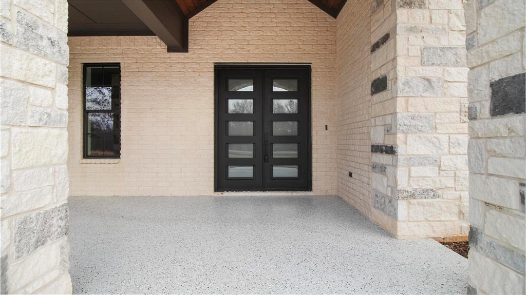 Stone Chimney Cove - Residential