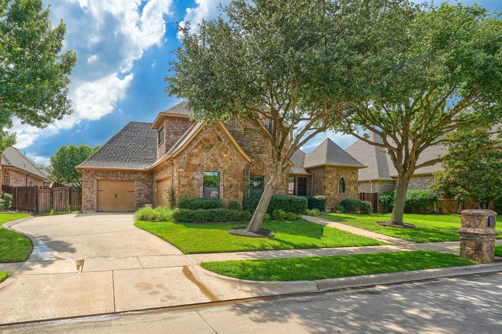 8009 Canyon Oak Drive