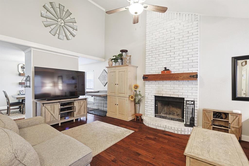 1227 Eaton Lane