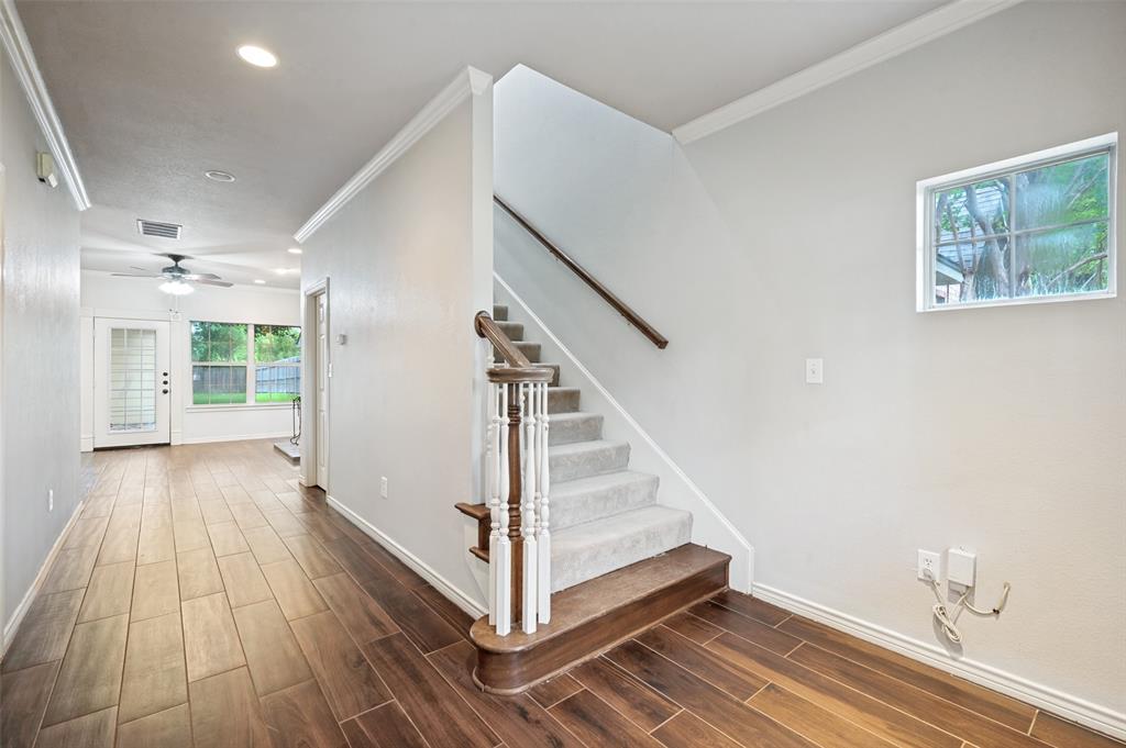 1156 Bent Oaks Drive