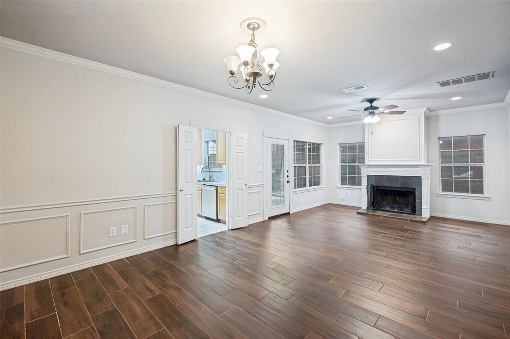1156 Bent Oaks Drive