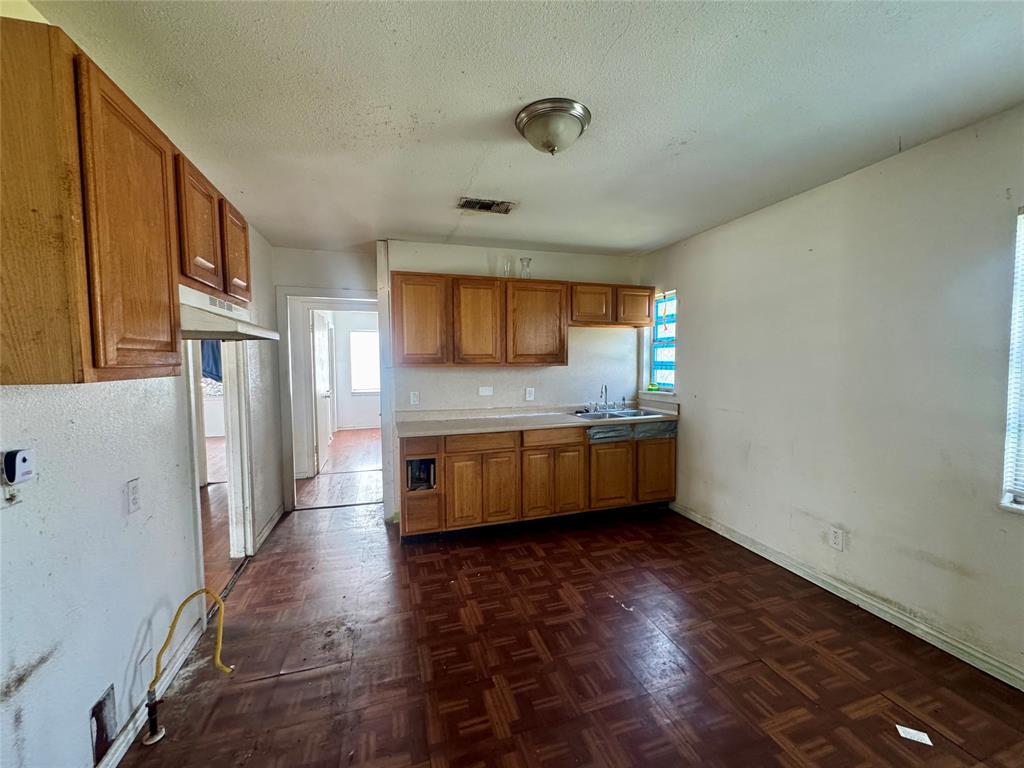 Wynnewood Park 01 - Residential