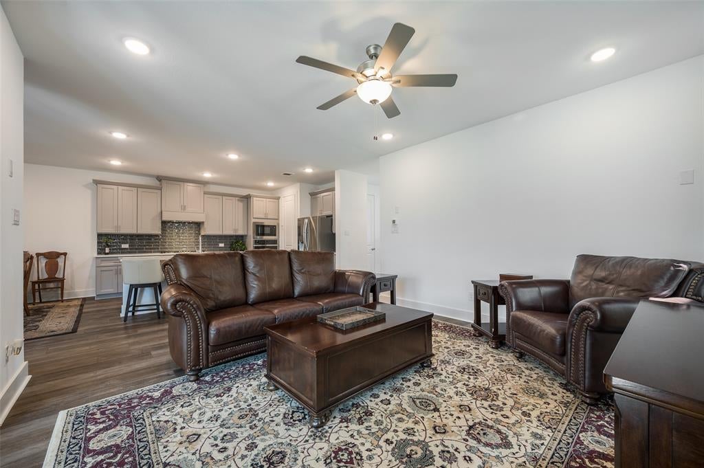 908 Peaceful Lane