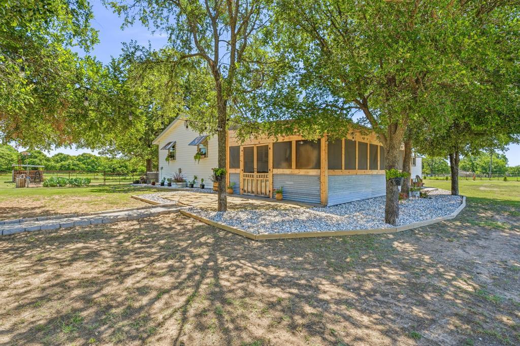 533 County Road 484