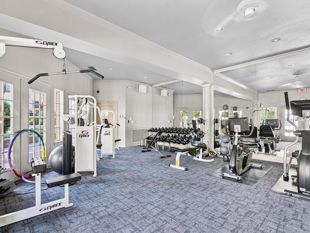 Wyndemere Condo - Residential