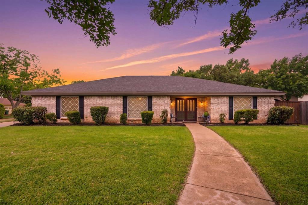 1705 Louella Court