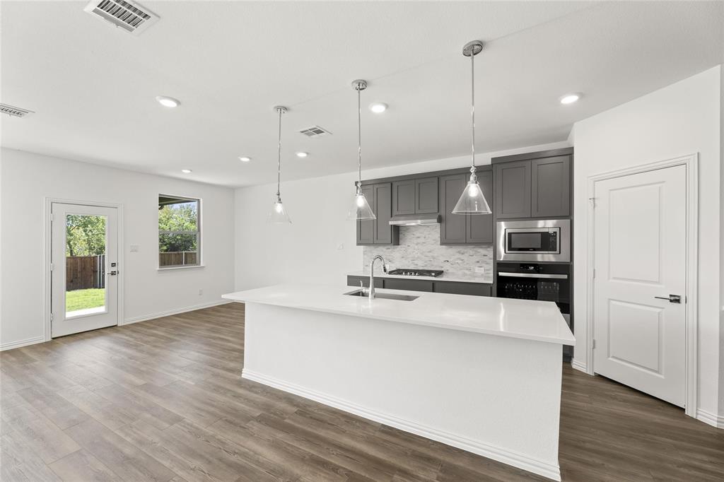 Devonshire - Residential