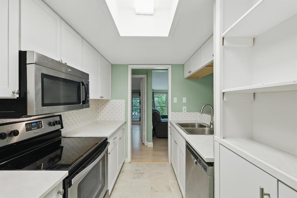 Las Colonitas Condo - Residential