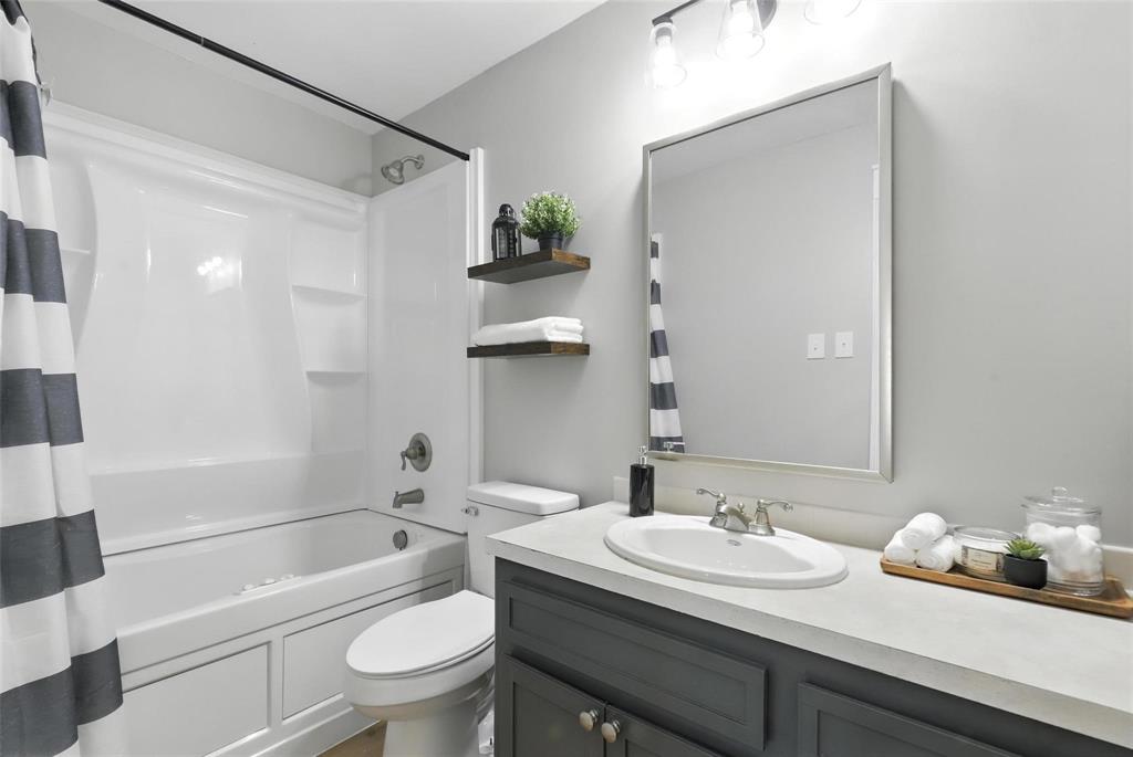 Decordova Bend Estate - Residential