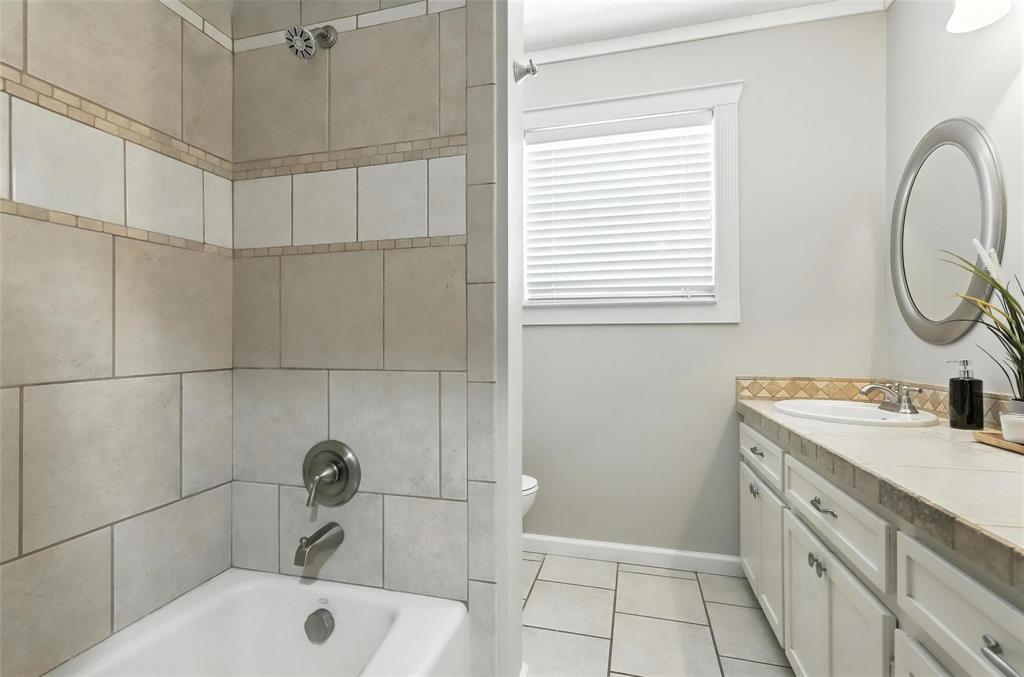 Decordova Bend Estate - Residential