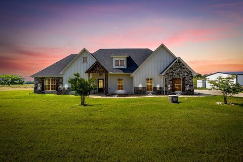 1024 Monarch Court Poolville TX 76487