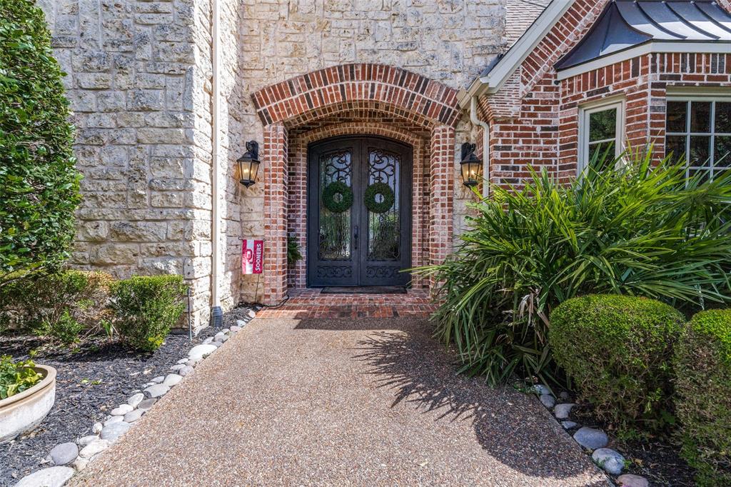 1612 Fair Oaks Drive