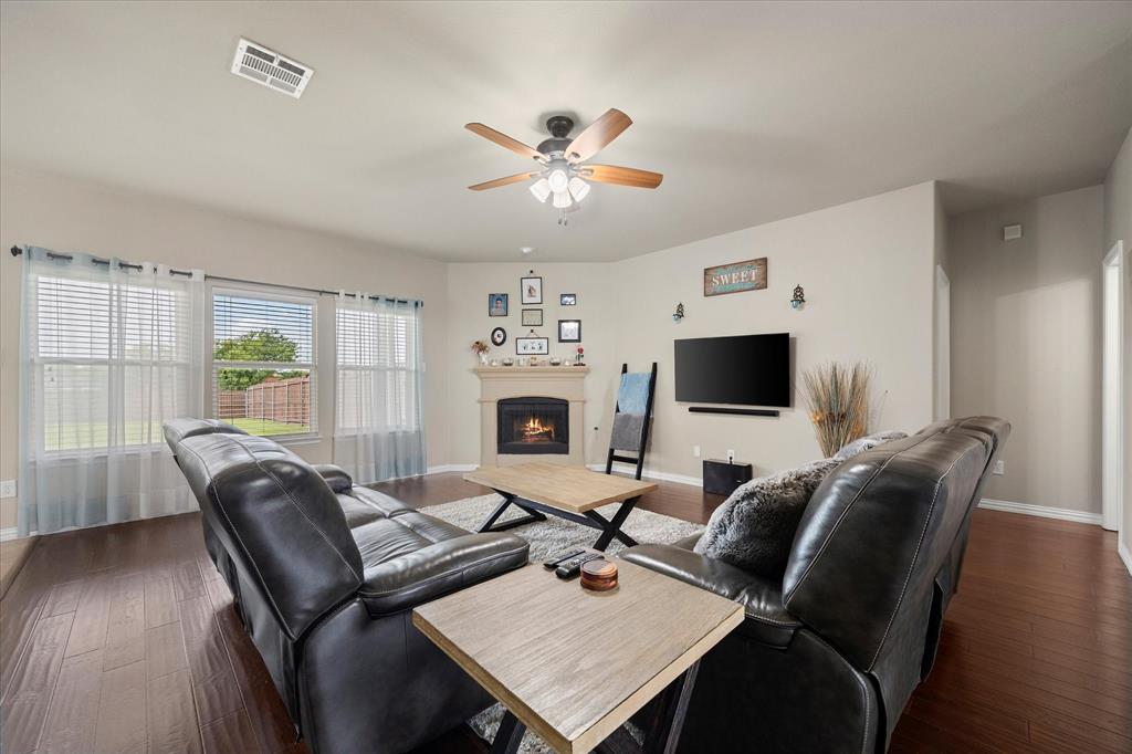 1395 Bay Line Drive