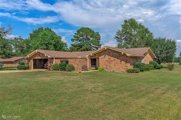 115 LUCY ST, COTTON VALLEY, LA 71018 - Image c0bf7038eb1604b6d33b5d70ddafda41/334855849