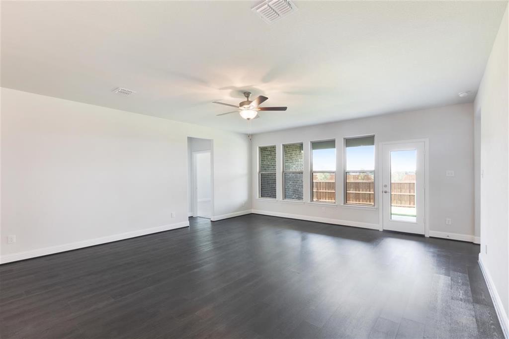 The Ridge at Northlake - Residential