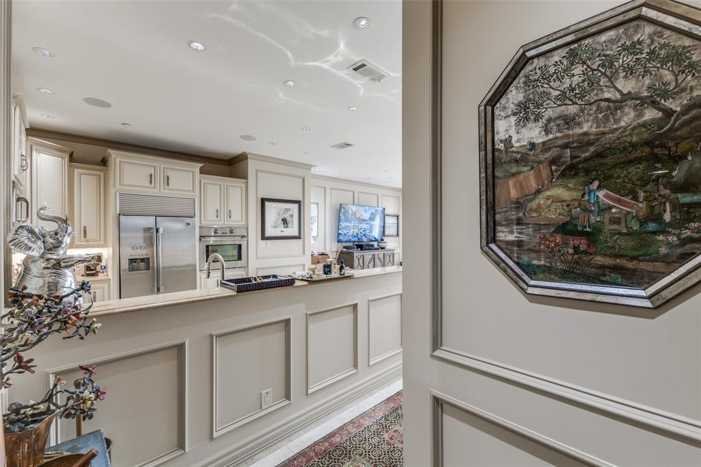 The Shelton Condo - Residential