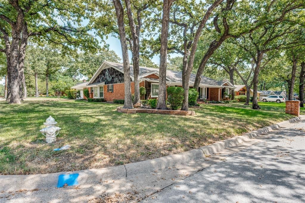 832 Wheelwood Drive