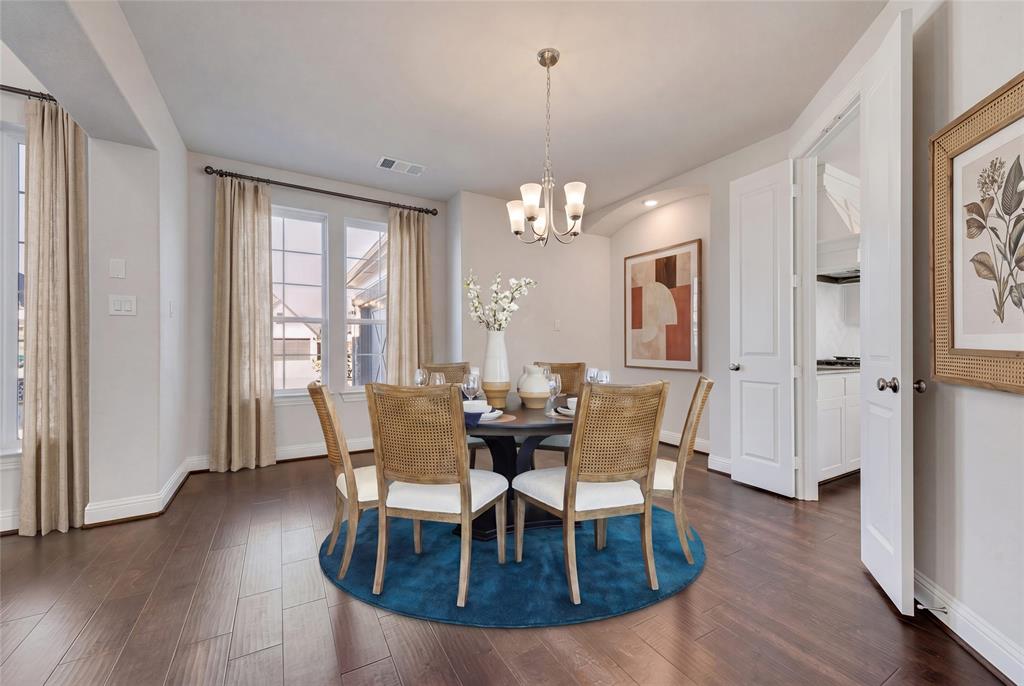 2438 Meridian Place